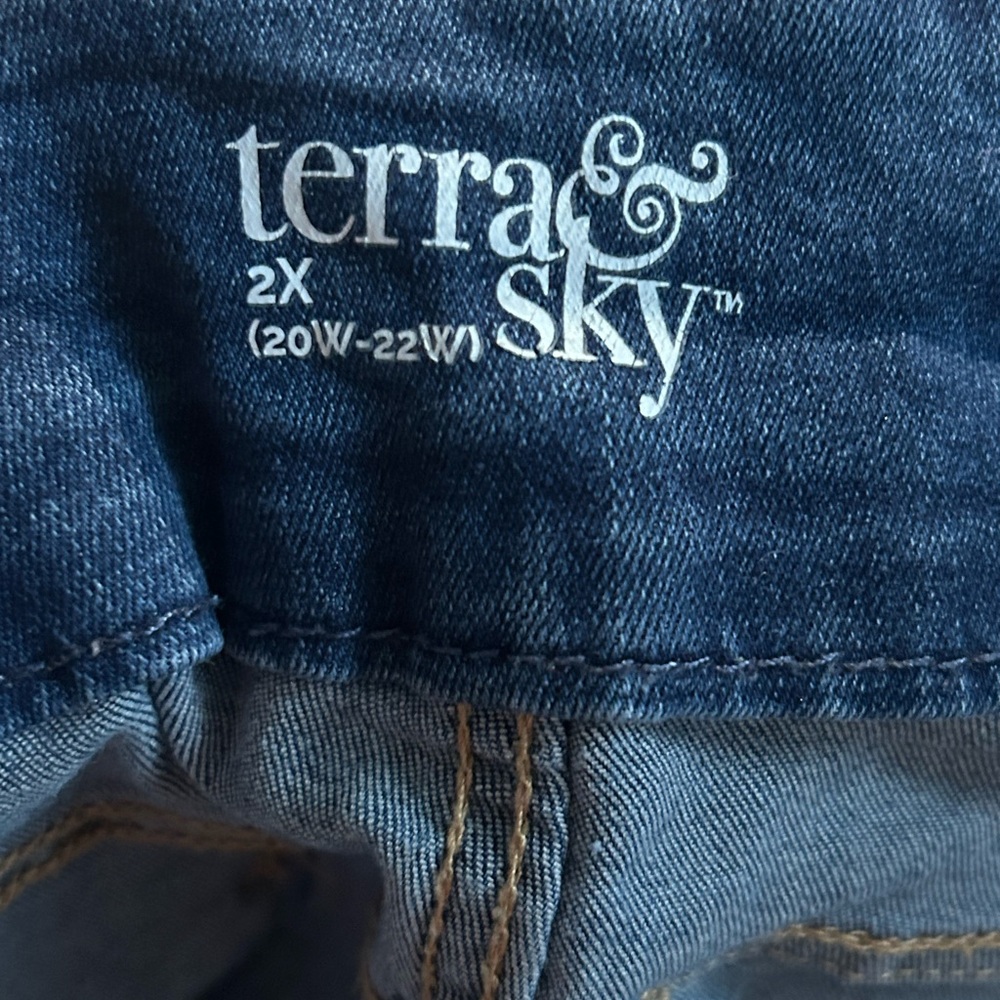 Basic Jorts - Picture 3 of 3